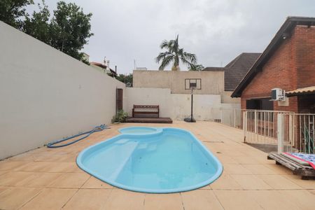 Casa à venda com 135m², 3 quartos e 1 vagaÁrea comum - piscina