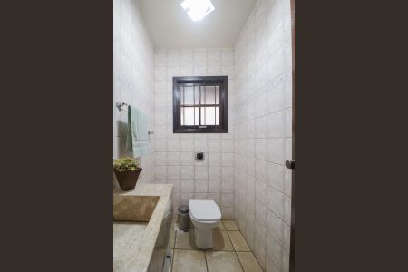 Casa à venda com 135m², 3 quartos e 1 vagaBanheiro