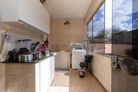 Casa à venda com 367m², 4 quartos e 4 vagas Casa à venda com 367m², 4 quartos e 4 vagasArea de Serviço