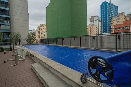 Studio à venda com 51m², 1 quarto e 1 vaga Studio à venda com 51m², 1 quarto e 1 vagaÁrea comum - Piscina