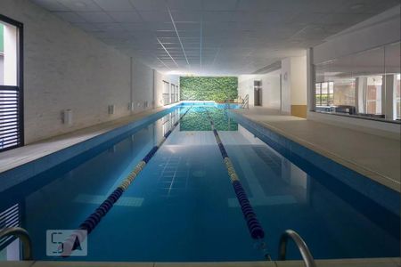 Studio à venda com 51m², 1 quarto e 1 vaga Studio à venda com 51m², 1 quarto e 1 vagaÁrea comum - Piscina