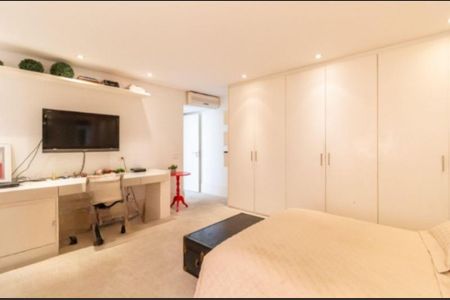 Apartamento à venda com 346m², 3 quartos e 2 vagas Apartamento à venda com 346m², 3 quartos e 2 vagasFoto 32
