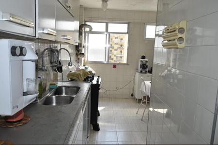 Apartamento à venda com 130m², 3 quartos e 2 vagasCozinha 