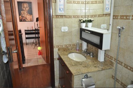 Apartamento à venda com 130m², 3 quartos e 2 vagasBanheiro 1