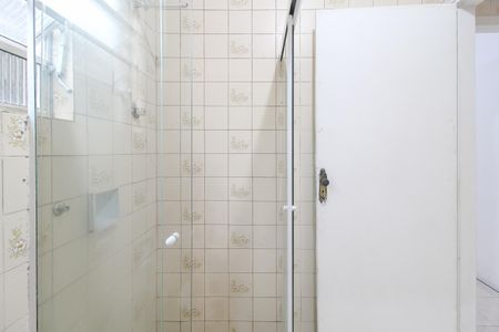 Casa para alugar com 100m², 3 quartos e 1 vaga Casa para alugar com 100m², 3 quartos e 1 vagaBanheiro