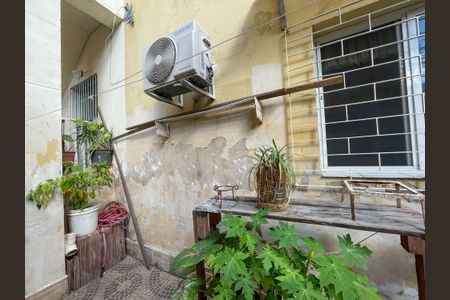 Apartamento à venda com 30m², 1 quarto e sem vagaQuintal