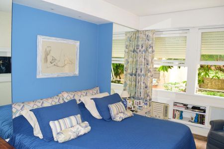 Apartamento à venda com 202m², 3 quartos e 1 vaga Apartamento à venda com 202m², 3 quartos e 1 vagaSuíte 2