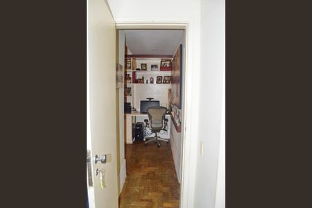 Apartamento à venda com 202m², 3 quartos e 1 vaga Apartamento à venda com 202m², 3 quartos e 1 vagaSuíte 2