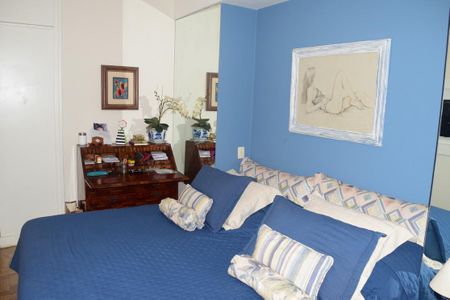 Apartamento à venda com 202m², 3 quartos e 1 vaga Apartamento à venda com 202m², 3 quartos e 1 vagaSuíte 2