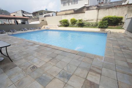 Apartamento à venda com 50m², 2 quartos e 2 vagasÁrea comum - Piscina