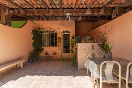 Casa à venda com 130m², 3 quartos e 1 vagaEntrada - Garagem