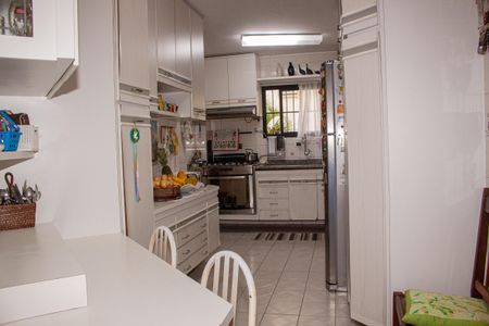 Apartamento à venda com 148m², 3 quartos e 2 vagasCozinha