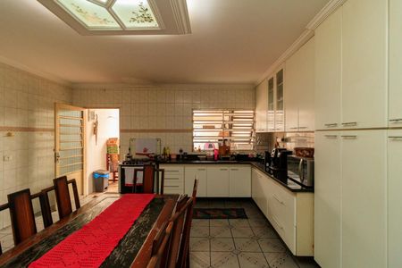 Casa à venda com 476m², 4 quartos e 3 vagasCozinha