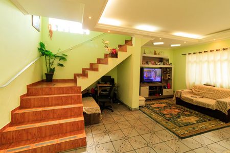 Casa à venda com 476m², 4 quartos e 3 vagasSala