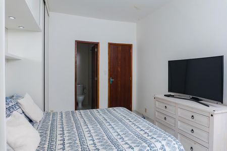 Casa à venda com 140m², 4 quartos e 2 vagasSuíte 3