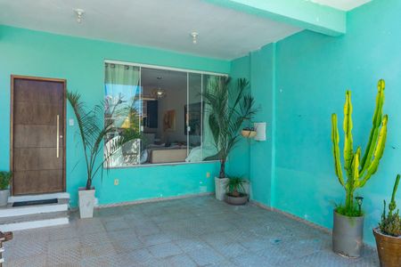 Casa à venda com 140m², 4 quartos e 2 vagasÁrea Externa