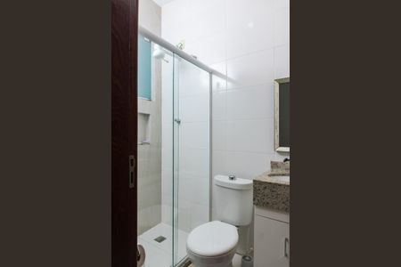 Casa à venda com 140m², 4 quartos e 2 vagasBanheiro da Suíte 2