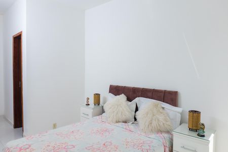 Casa à venda com 140m², 4 quartos e 2 vagasSuíte 2