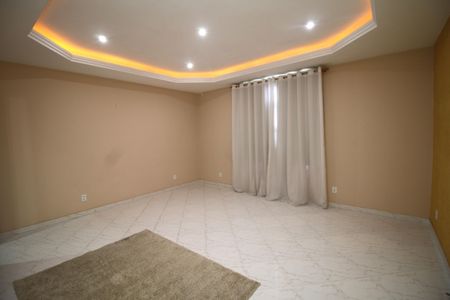 Apartamento à venda com 80m², 2 quartos e sem vagaSala