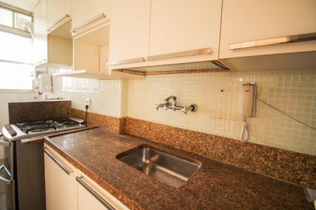 Apartamento à venda com 80m², 2 quartos e 1 vaga Apartamento à venda com 80m², 2 quartos e 1 vagaCozinha