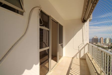 Apartamento à venda com 80m², 2 quartos e 1 vaga Apartamento à venda com 80m², 2 quartos e 1 vagaVaranda da Sala