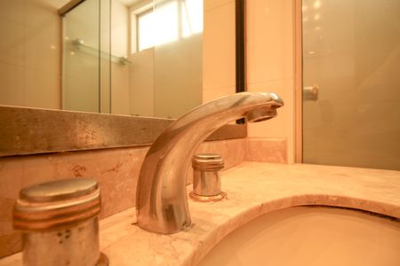 Apartamento à venda com 80m², 2 quartos e 1 vaga Apartamento à venda com 80m², 2 quartos e 1 vagaBanheiro Social