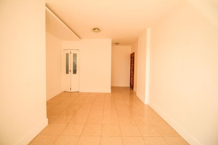 Apartamento à venda com 80m², 2 quartos e 1 vaga Apartamento à venda com 80m², 2 quartos e 1 vagaSala