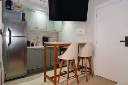Studio para alugar com 26m², 1 quarto e sem vaga Studio para alugar com 26m², 1 quarto e sem vagaCozinha