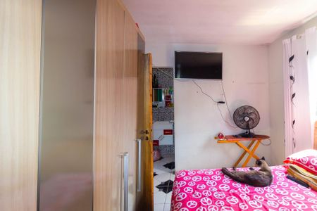 Casa à venda com 50m², 1 quarto e 1 vagaSuíte