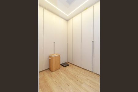 Apartamento à venda com 167m², 3 quartos e 3 vagasSuíte - Closet