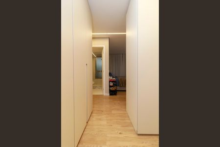 Apartamento à venda com 167m², 3 quartos e 3 vagasSuíte - Closet