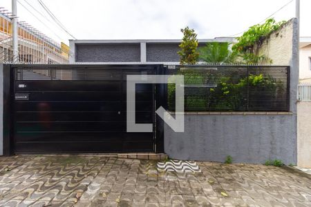 Casa à venda com 247m², 3 quartos e 2 vagasFachada