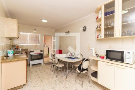 Casa à venda com 247m², 3 quartos e 2 vagasCozinha