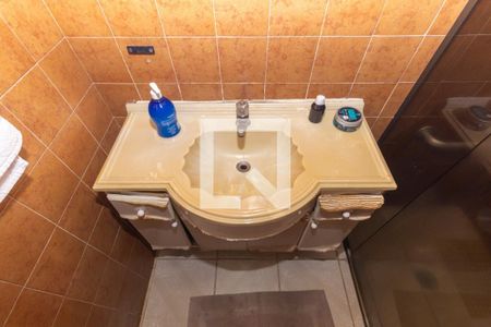 Casa à venda com 247m², 3 quartos e 2 vagasBanheiro