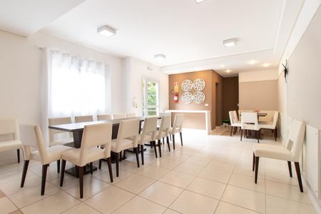Apartamento para alugar com 57m², 2 quartos e 1 vaga Apartamento para alugar com 57m², 2 quartos e 1 vagaÁrea comum - Salão de festas