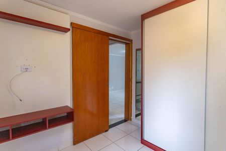 Quarto 2 de apartamento para alugar com 2 quartos, 50m² em Casa Grande, Diadema