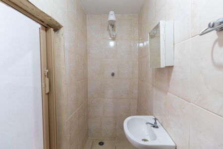 Casa para alugar com 20m², 1 quarto e sem vaga Casa para alugar com 20m², 1 quarto e sem vagaBanheiro