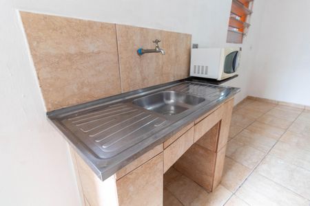 Casa para alugar com 20m², 1 quarto e sem vaga Casa para alugar com 20m², 1 quarto e sem vagaSala/Cozinha