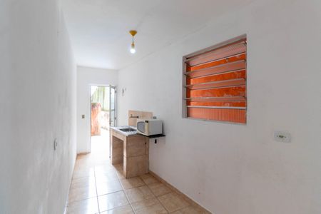 Casa para alugar com 20m², 1 quarto e sem vaga Casa para alugar com 20m², 1 quarto e sem vagaSala/Cozinha