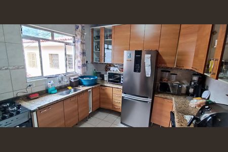 Casa à venda com 200m², 2 quartos e 2 vagasCozinha Casa 2