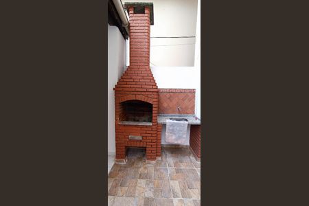 Casa à venda com 200m², 2 quartos e 2 vagasChurrasqueira