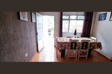 Casa à venda com 200m², 2 quartos e 2 vagasSala Casa 2