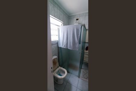 Casa à venda com 200m², 2 quartos e 2 vagasBanheiro Suíte 2 Casa 1