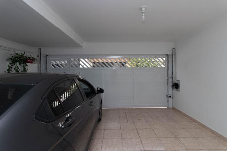 Casa à venda com 131m², 3 quartos e 2 vagas Casa à venda com 131m², 3 quartos e 2 vagasGaragem