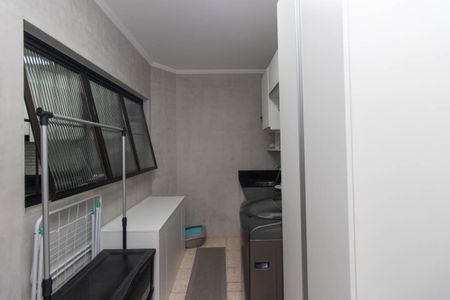 Casa à venda com 131m², 3 quartos e 2 vagas Casa à venda com 131m², 3 quartos e 2 vagasÁrea de Serviço