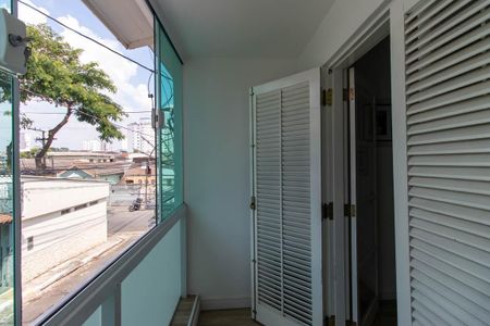 Casa à venda com 131m², 3 quartos e 2 vagas Casa à venda com 131m², 3 quartos e 2 vagasVaranda - Quarto 1