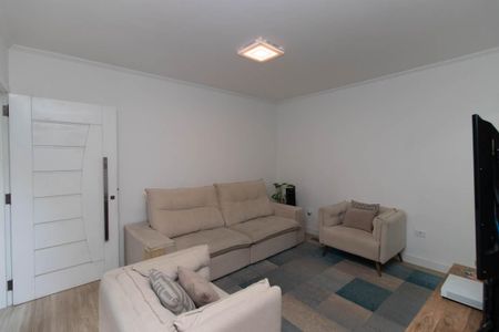 Casa à venda com 131m², 3 quartos e 2 vagas Casa à venda com 131m², 3 quartos e 2 vagasSala