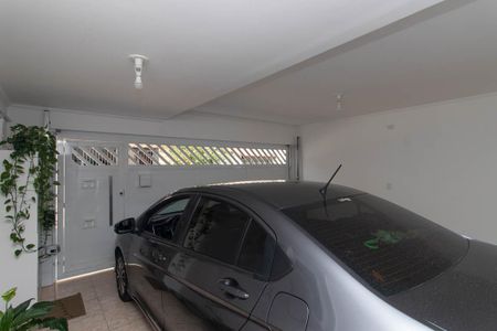 Casa à venda com 131m², 3 quartos e 2 vagas Casa à venda com 131m², 3 quartos e 2 vagasGaragem