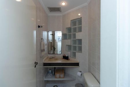 Casa à venda com 131m², 3 quartos e 2 vagas Casa à venda com 131m², 3 quartos e 2 vagasLavabo