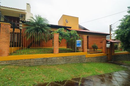 Casa à venda com 200m², 3 quartos e 2 vagasFachada